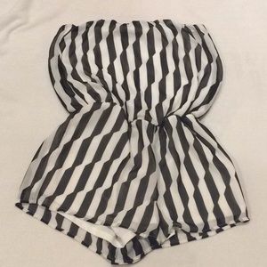 Striped strapless romper